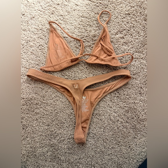 Minimale Animale Ribbed Bikini Set - Picture 2 of 4